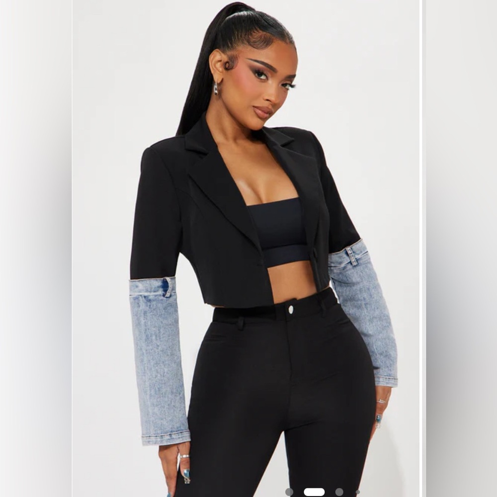 Fashion Nova Black Patchwork Women’s Cropped Jacket with Denim Sleeves